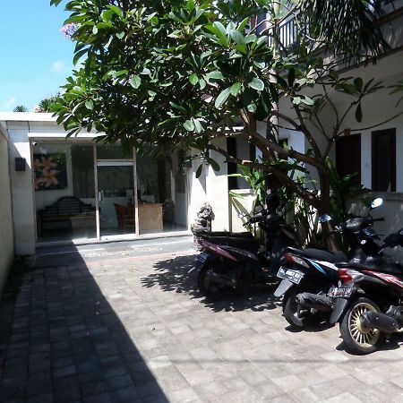 Krisna Seminyak Aparthotel ภายนอก รูปภาพ